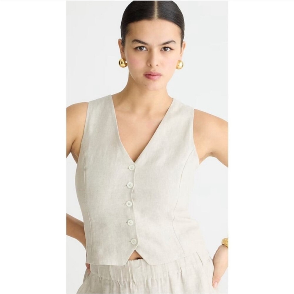 J Crew NWT Linen Slim Fit Kyra Vest. Spring 2024. Flax.  Size 6